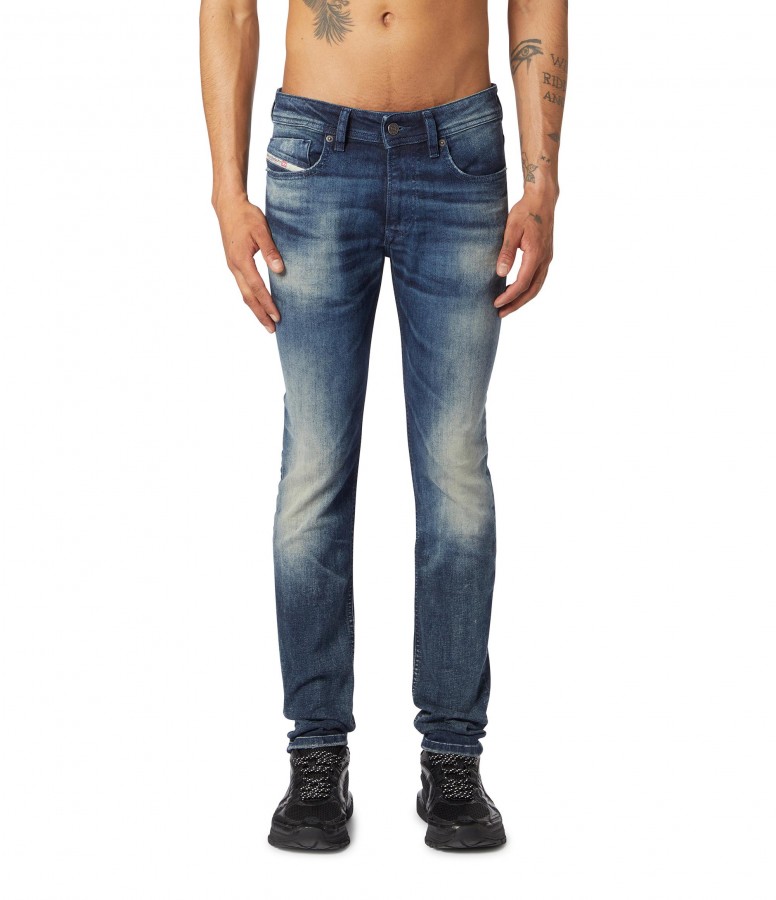 Afbeelding van SLEENKER 0ADBM - Heren Denim Strak Model - DIESEL