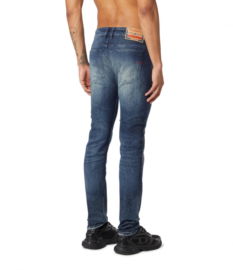 Afbeelding van SLEENKER 0ADBM - Heren Denim Strak Model - DIESEL