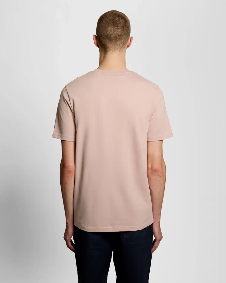 Afbeelding van TS400VOG - Plain T-shirt - Pink Grapefruit - Lyle & Scott