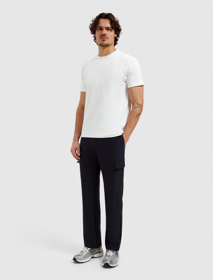 Afbeelding van 10120 - 45 - Essential Triangle - T-Shirt - Pure Path