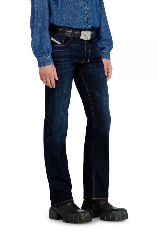 Afbeelding van LARKEE 09Q15 - Heren Denim Regular Bootcut - DIESEL