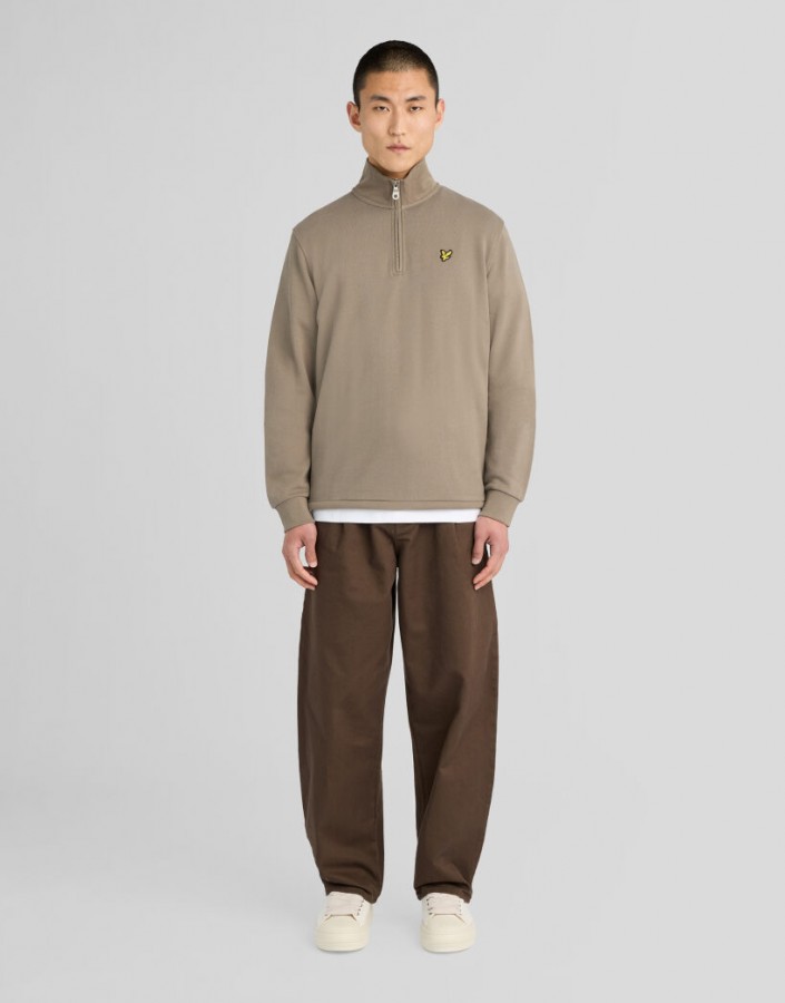 Afbeelding van ML2022VT Loopback Quarter Zip-  Khaki Ash  - Lyle & Scott